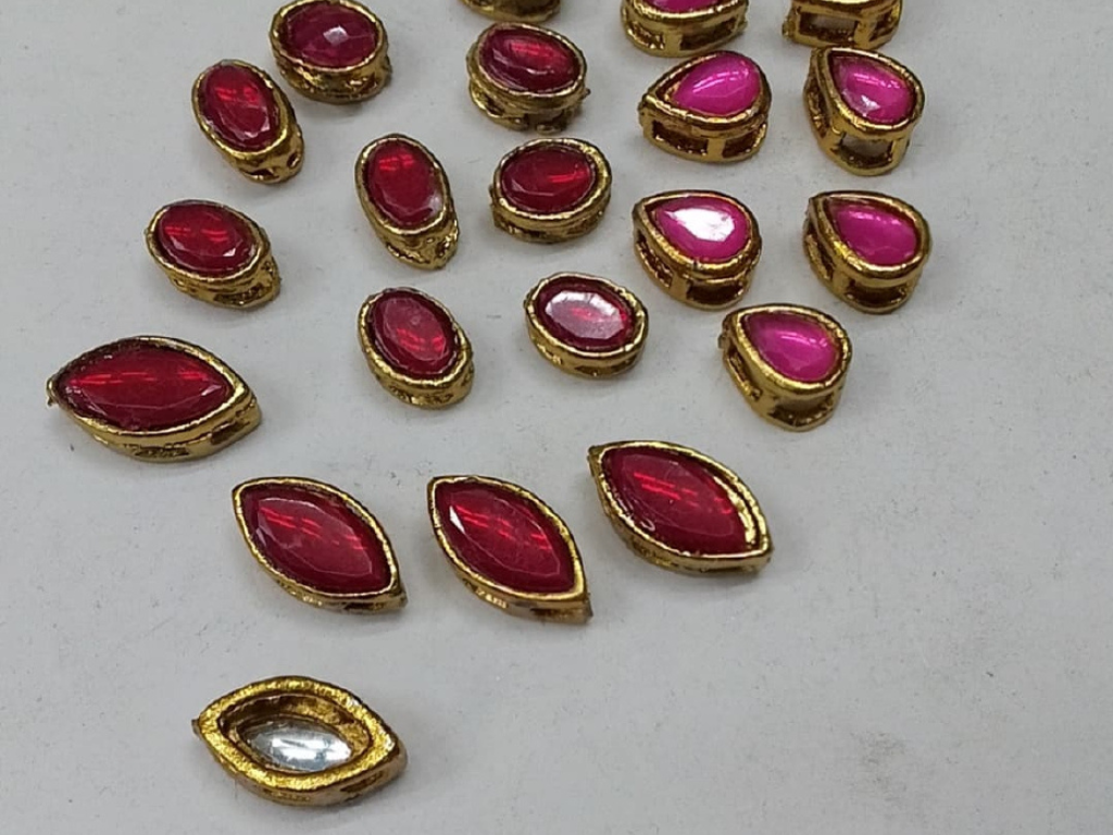 Kundan Jewelry Metal Supply Magenta Golden Mix Kundan Stone