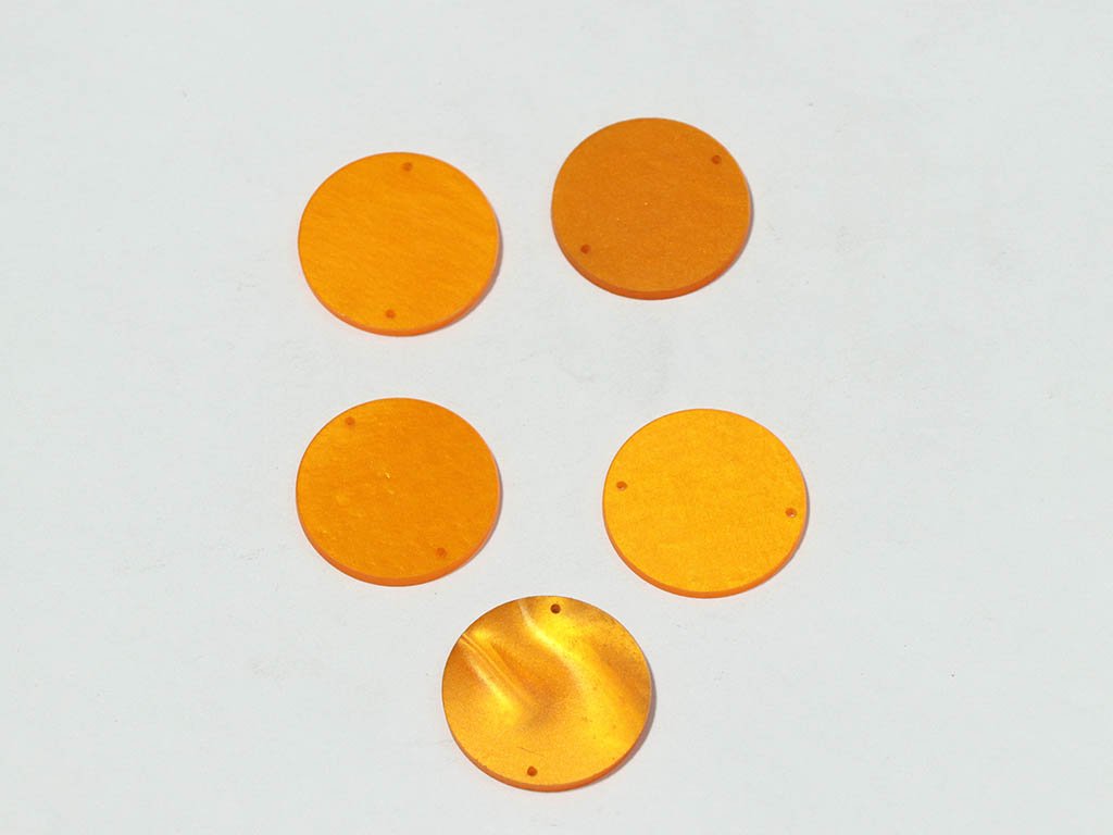 Flat plastic beads deals