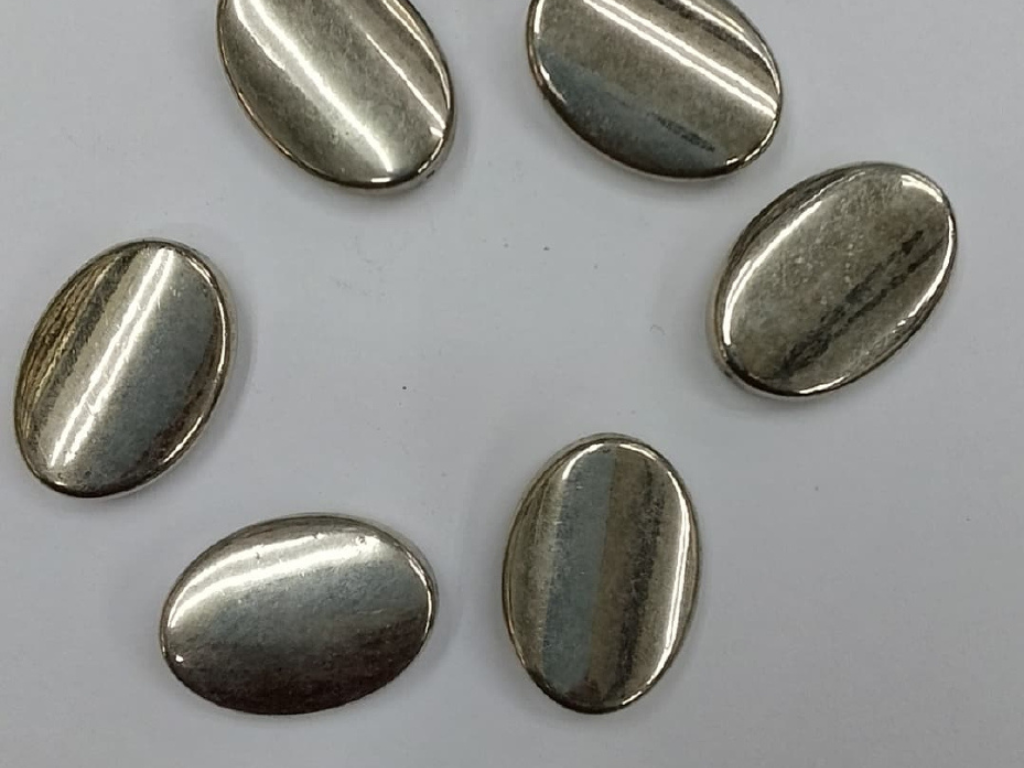 Silver Flat Oval Plastic Stones