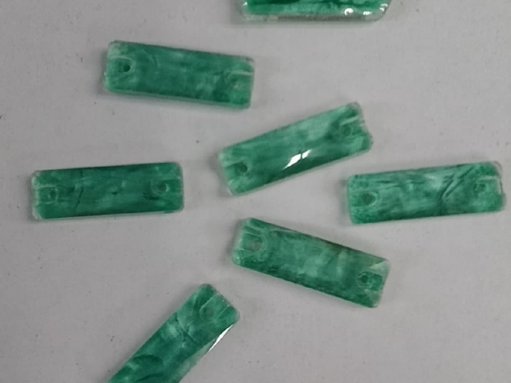 Green Rectangular Stick 2 Hole Glass Stones- 7x21 mm