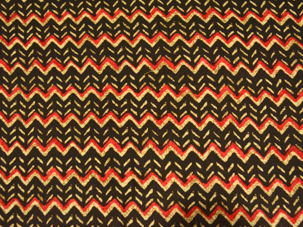 Multicolor zigzag Printed Semi Pashimna Woolen Fabric