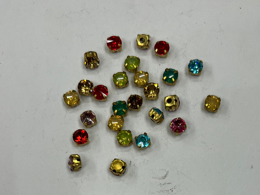 Multicolor Circular Glass Stones With Catcher (Wholesale)