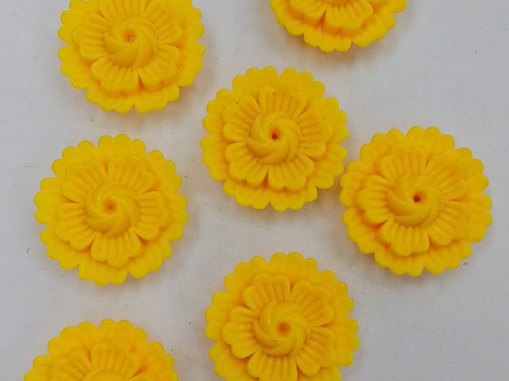 Yellow Flowers Plastic Stones