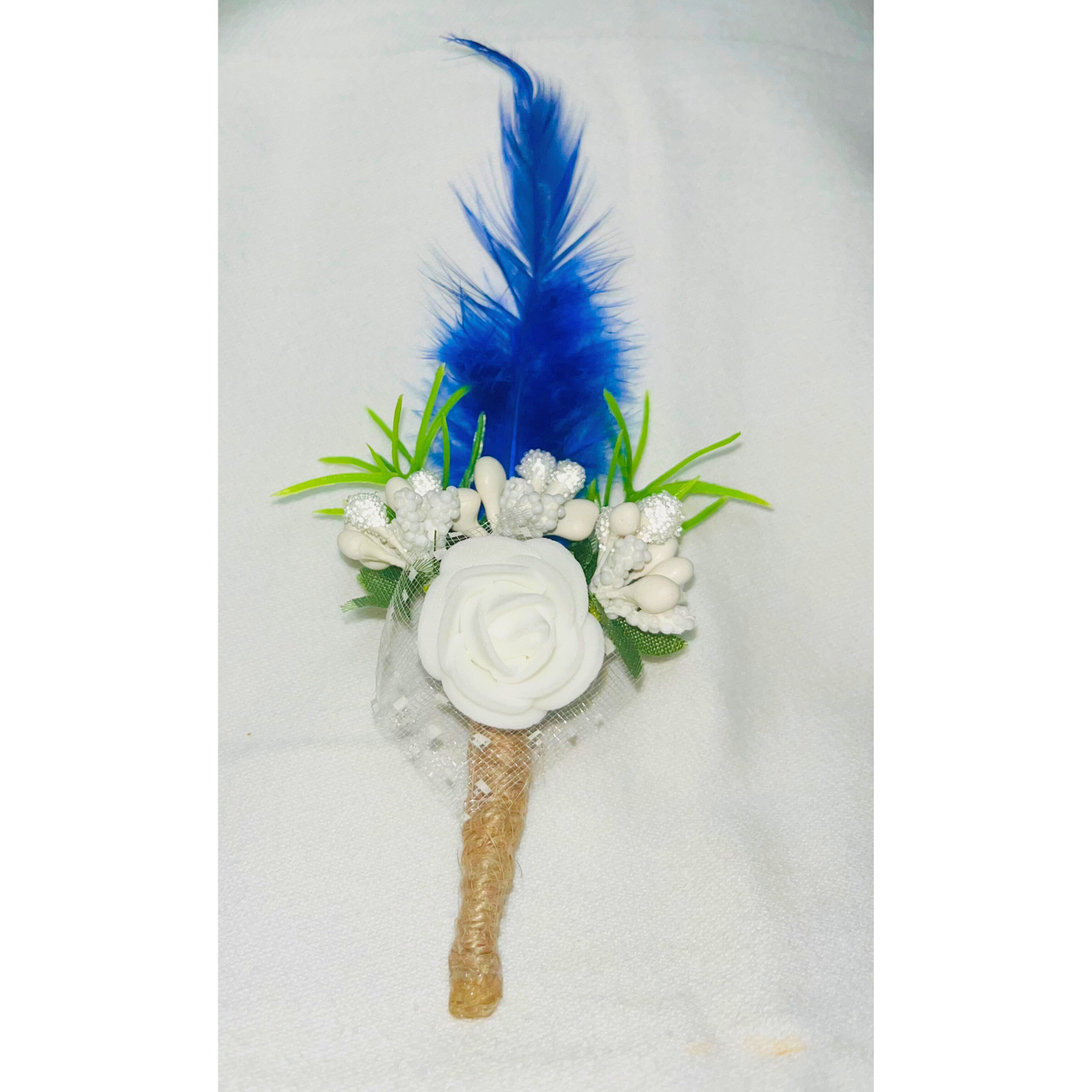 White Faux Feather Floral Brooch  ( Wholesale )