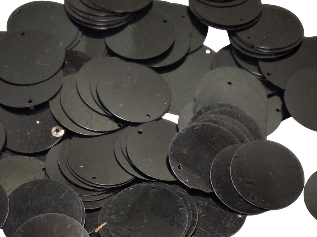 Black Circular One Hole Plastic Sequins