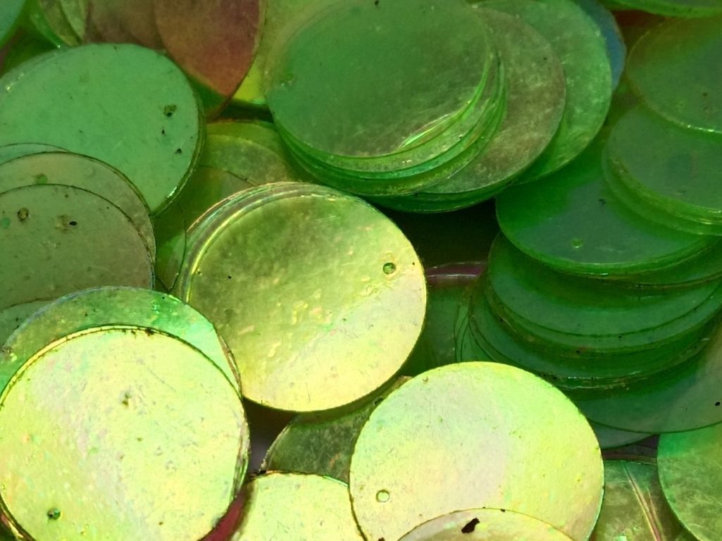 Neon Green Circular One Hole Plastic Sequins