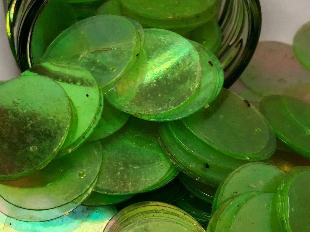 Neon Green Circular One Hole Plastic Sequins