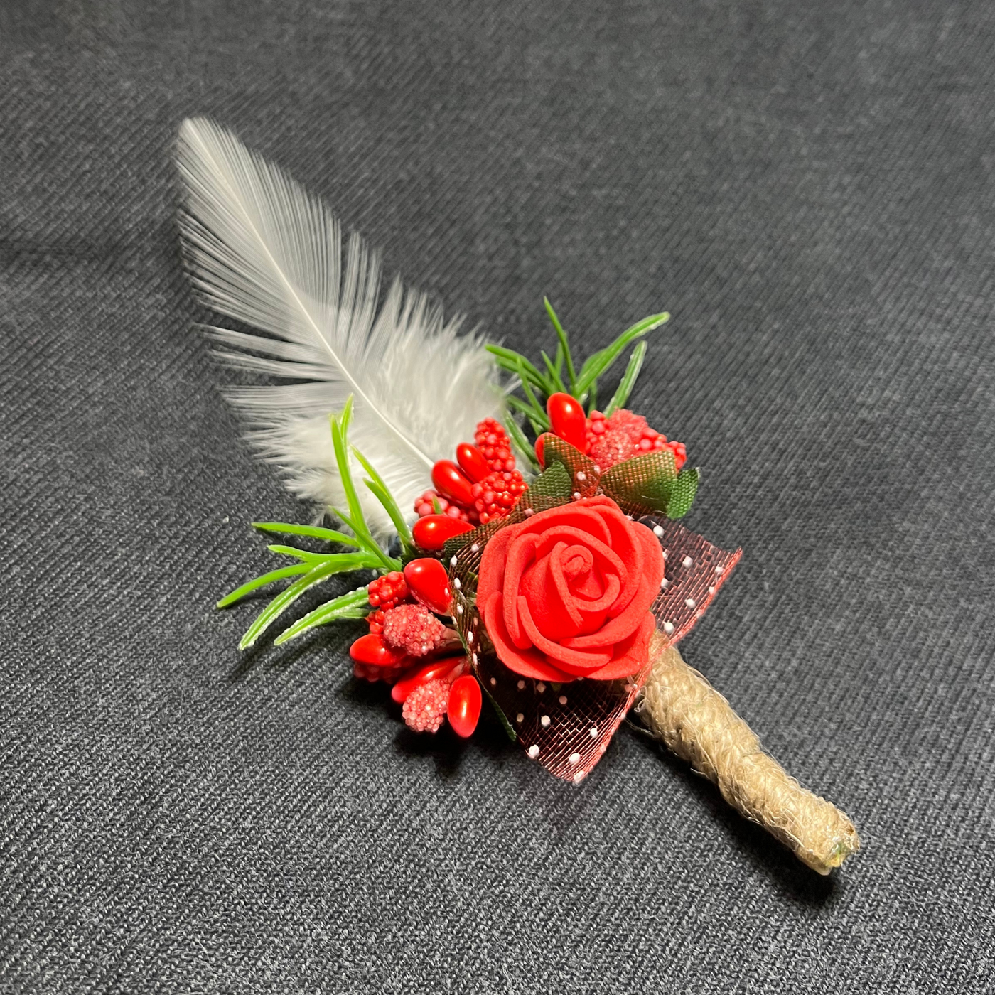 Red & White Faux Feather Flower Brooch ( Wholesale )