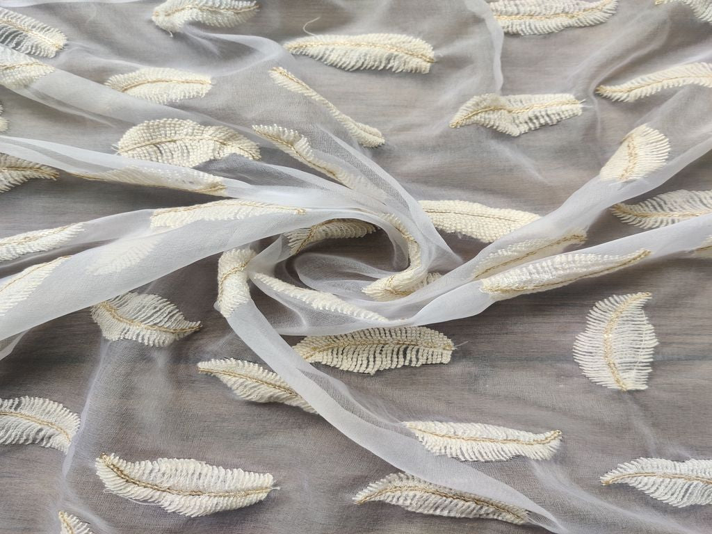 सफेद पत्ती आकृति सेक्विन काम कढ़ाई रंगने योग्य Organza कपड़ा (थोक)