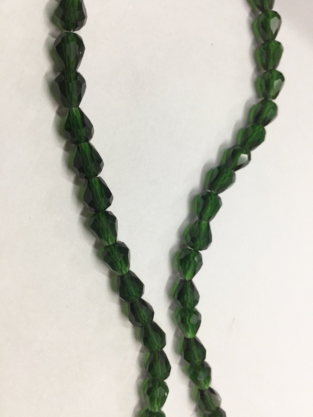 dark-green-transparent-drop-shaped-crystal-glass-beads