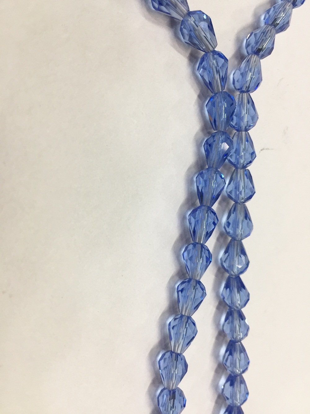 blue-transparent-drop-shaped-crystal-glass-beads