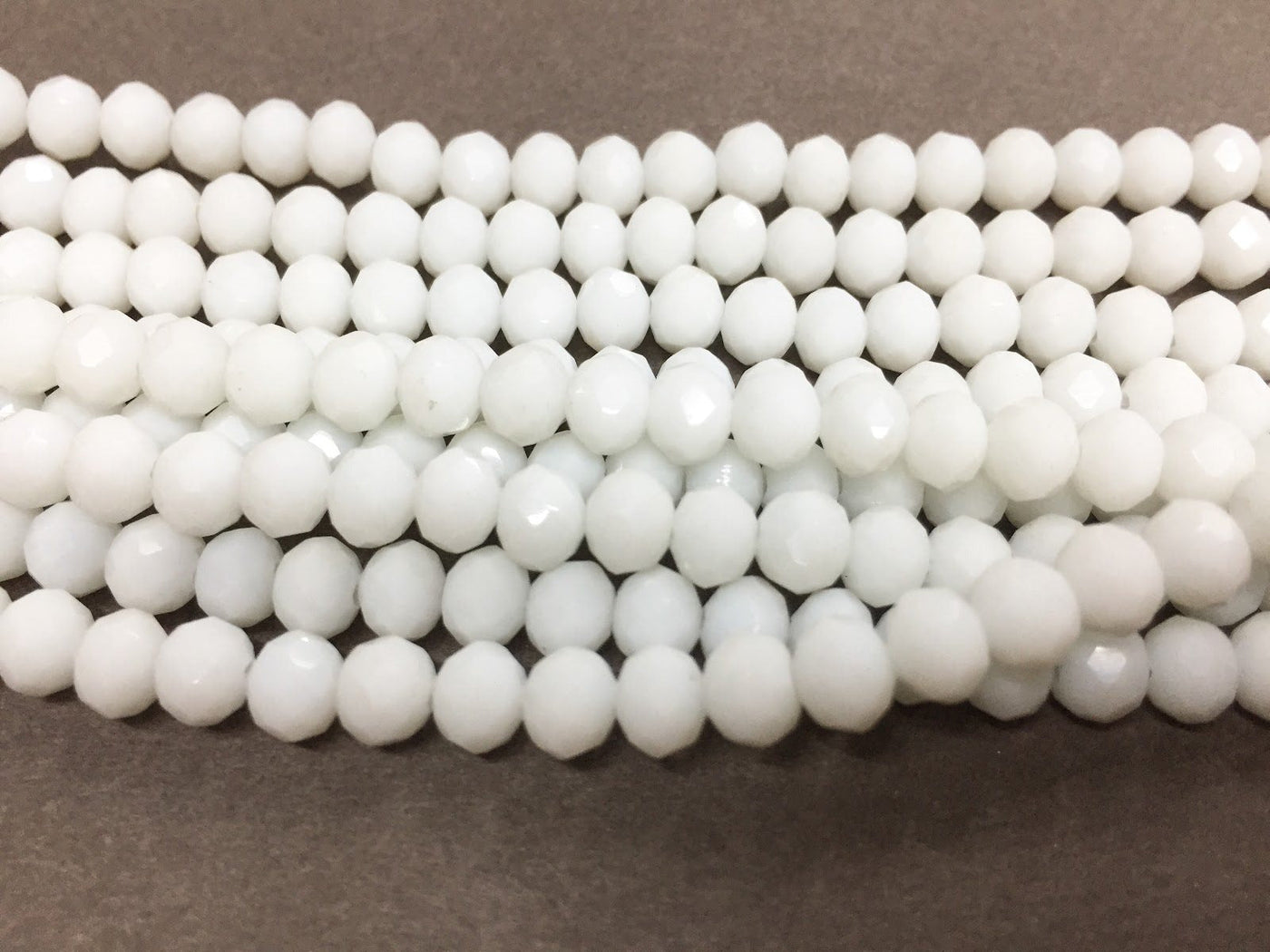 white-opaque-tyre-crystal-glass-beads-3