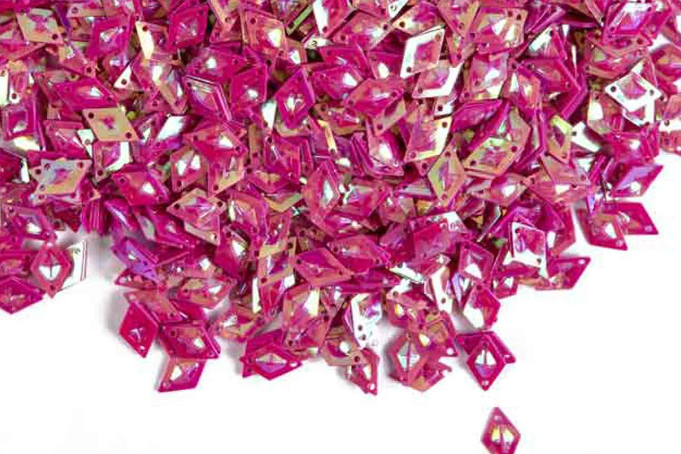 magenta-color-rhombus-shape-plastic-sequins