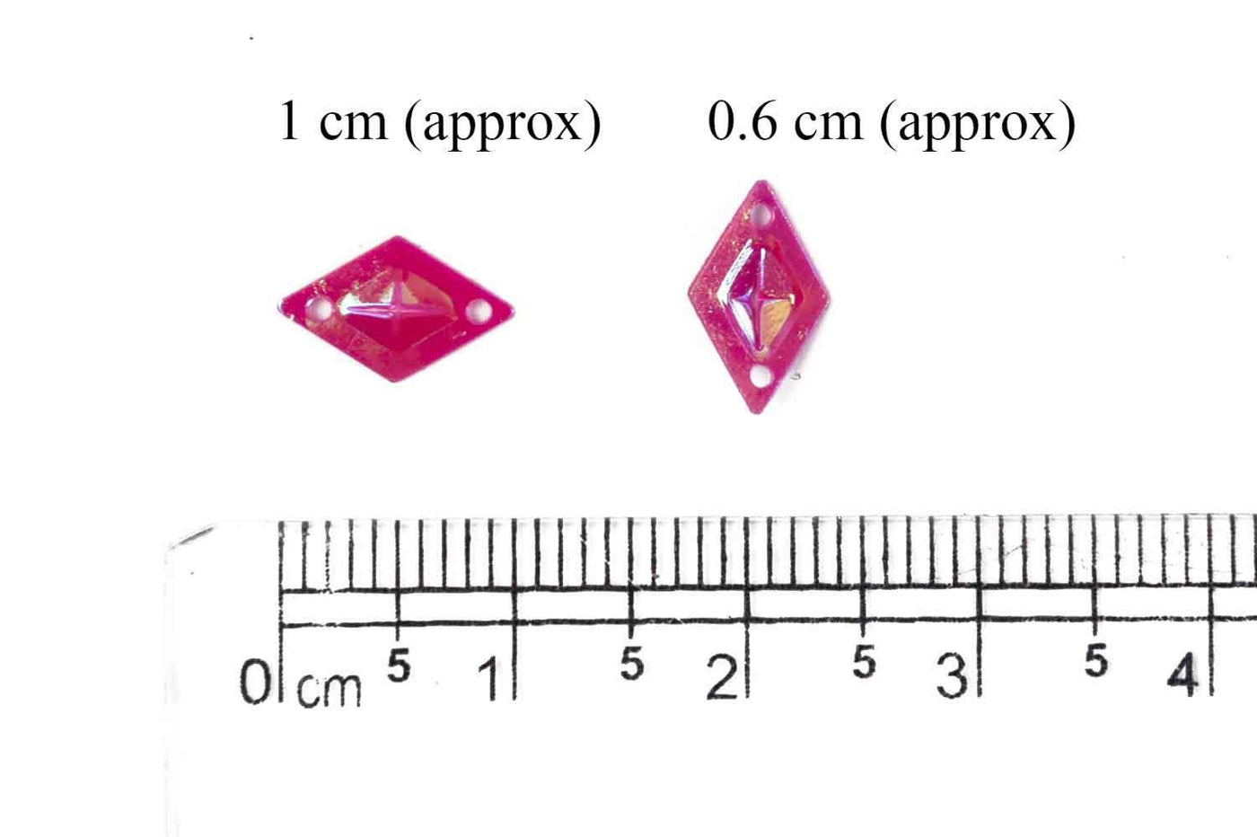 magenta-color-rhombus-shape-plastic-sequins