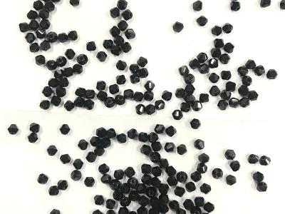 black-new-cut-glass-beads-1