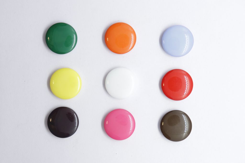 Multicolor Circular Plain Acrylic Button