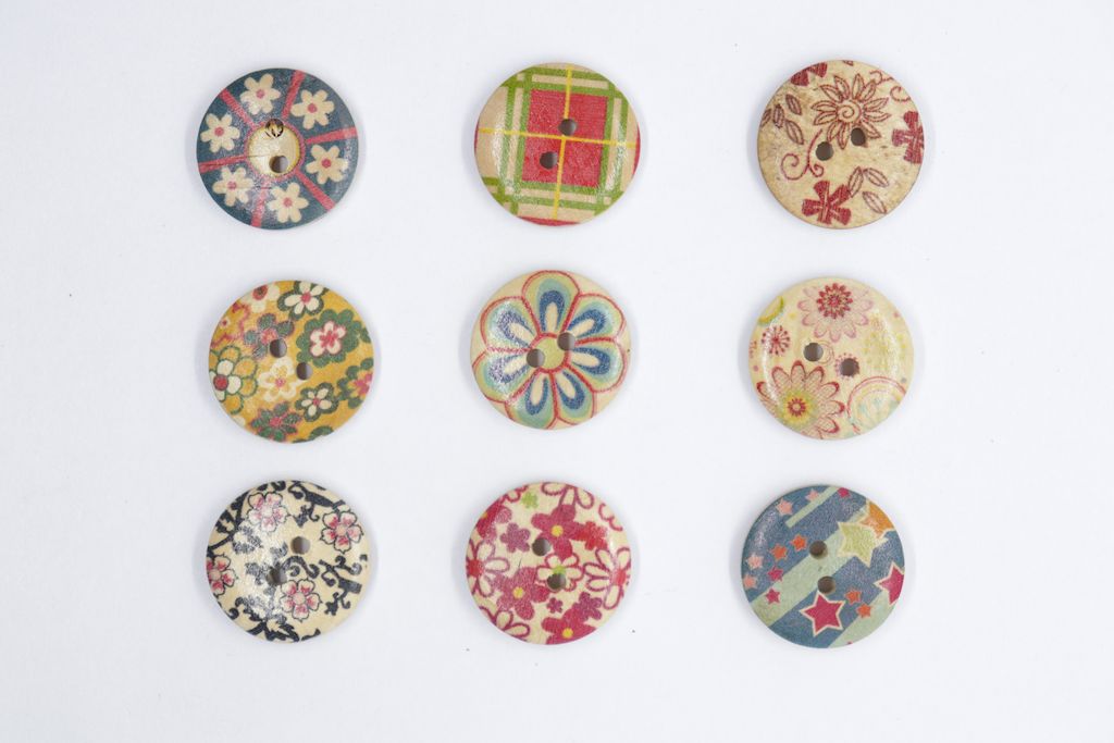 Multicolor Round Shaped 2 Hole Wooden Buttons