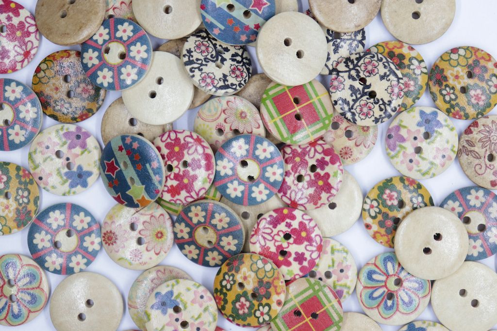 Multicolor Round Shaped 2 Hole Wooden Buttons