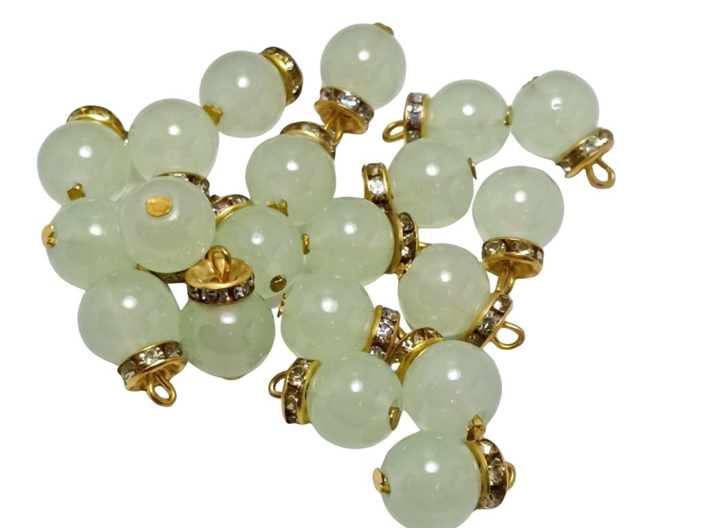 White Spherical Loreal Glass Beads