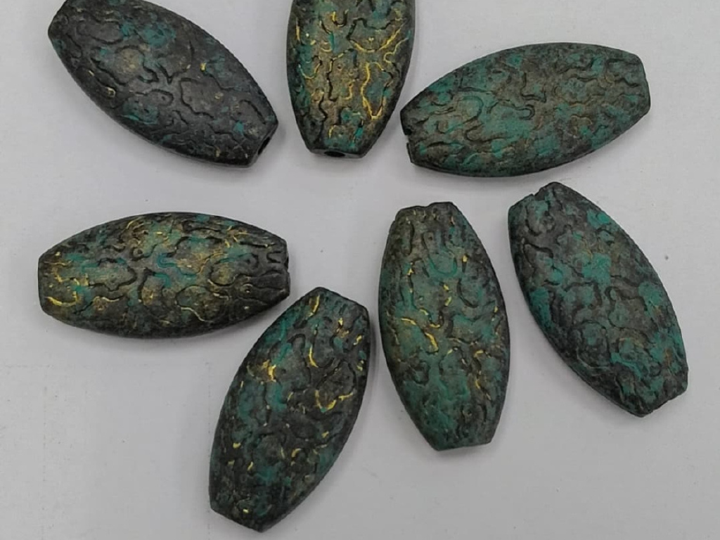 Black & Dark Turquoise Oval Plastic Stones