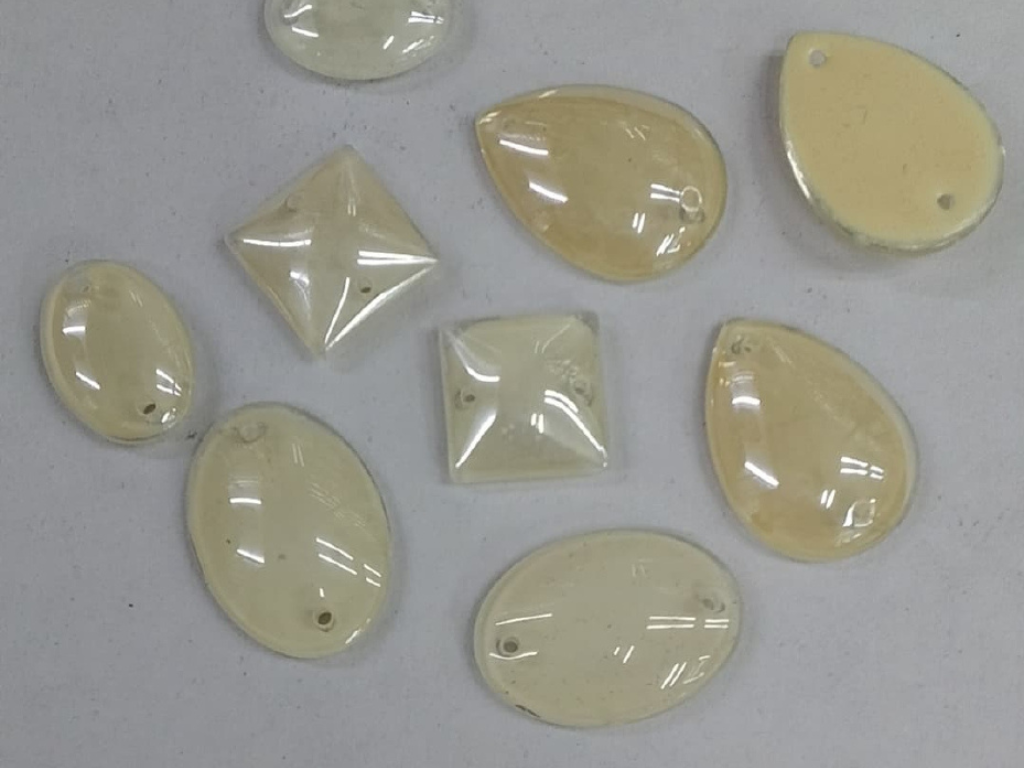 Cream Assorted 2 Hole Glass Stones