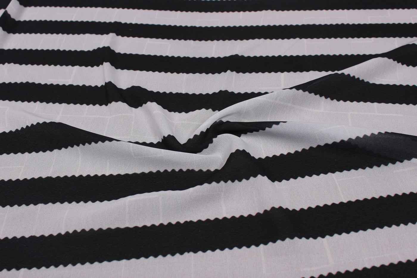 precut-1-metre-black-white-printed-georgette-fabric