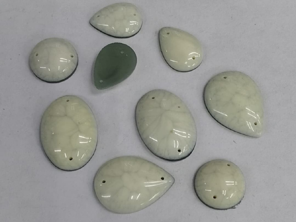 White Designer Mix Shape 2 Hole Plastic Stones