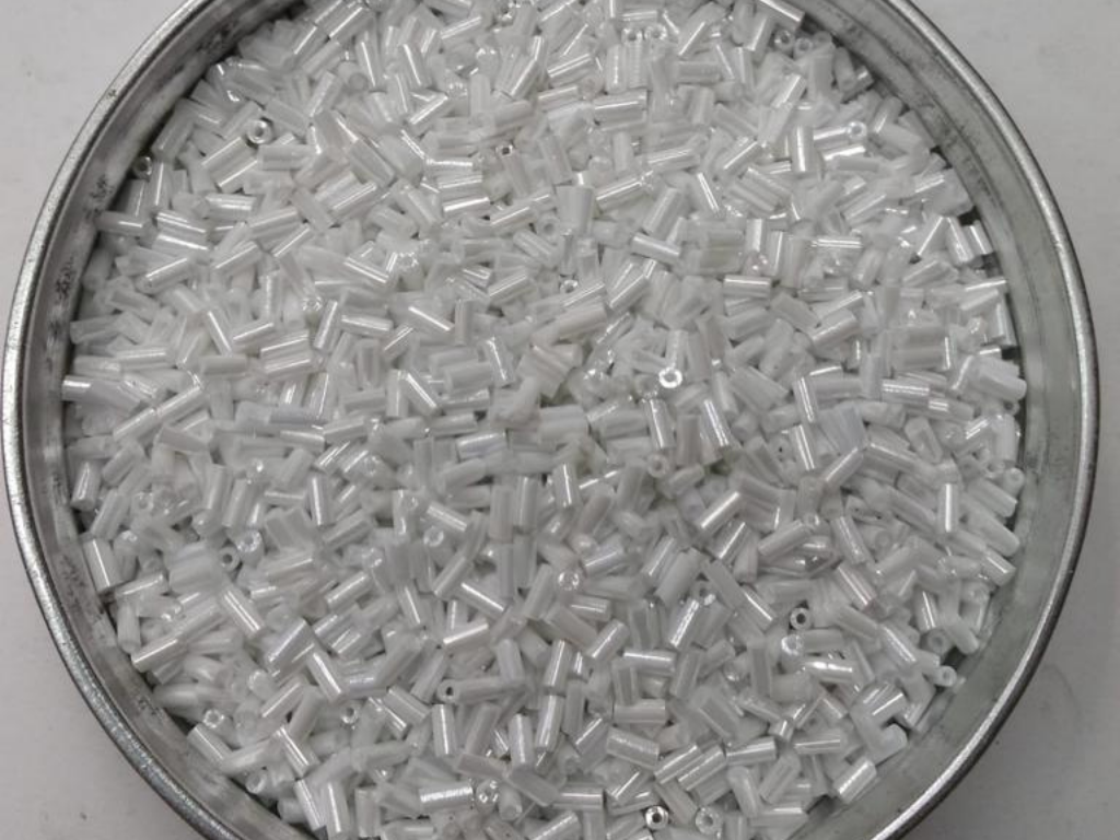 Bright White Pipe Glass Seed Beads- 4.5 mm (Wholesale)