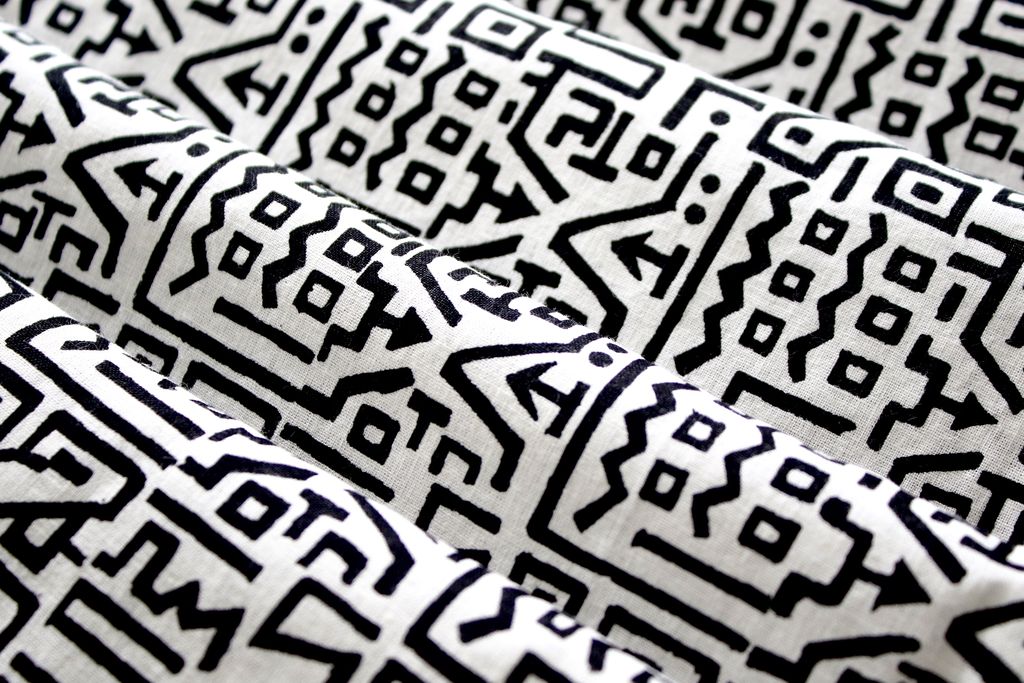 Black & White Abstract Printed Pure Cotton Fabric