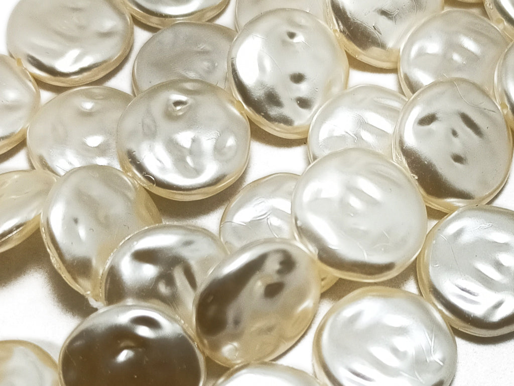 Cream Disc Shaped Acrylic Beads