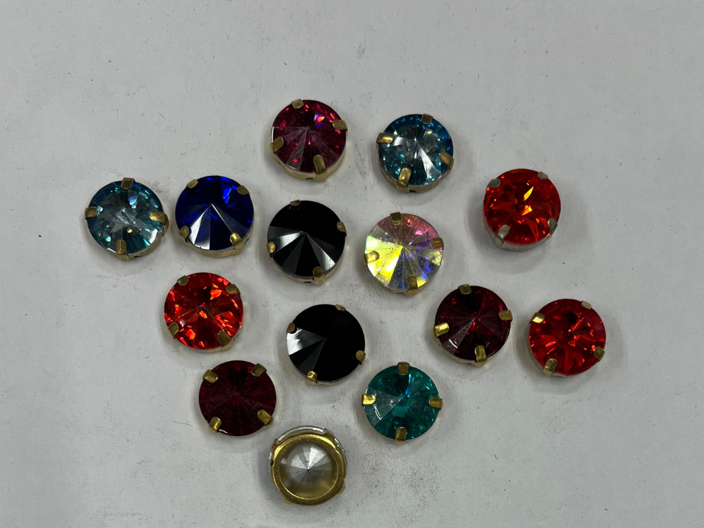 Multicolor Circular Glass Stones With Catcher (Wholesale)