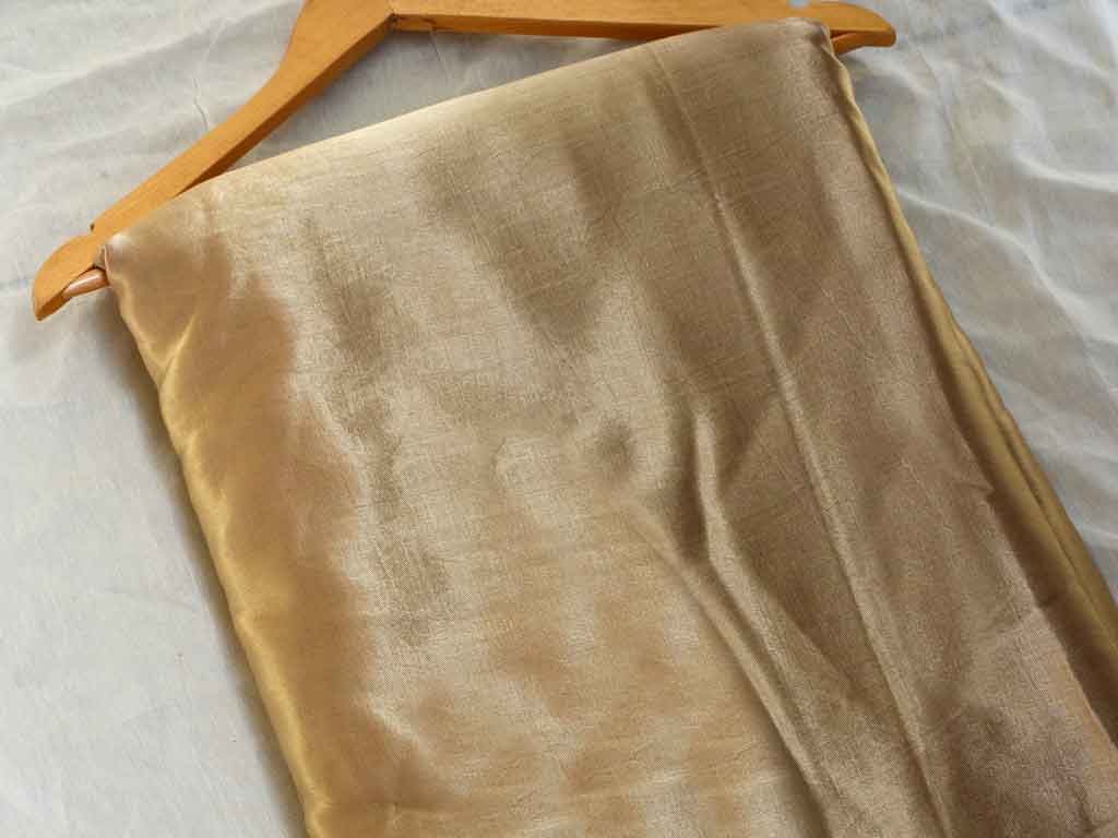 गोल्डन प्लेन शुद्ध विस्कोस गाजी सिल्क फैब्रिक