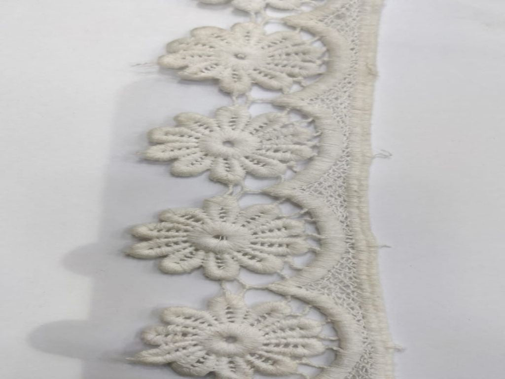 White Flower Dyeable Cotton Lace (Wholesale)