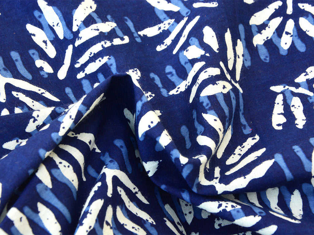 रॉयल ब्लू हैंडब्लॉक्ड शुद्ध मुल मुल कॉटन फ़ैब्रिक