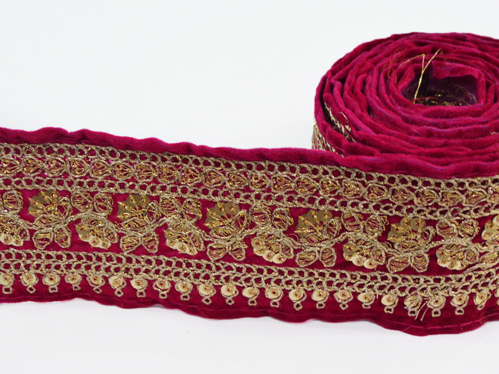 maroon-golden-sequins-zari-embroidered-border