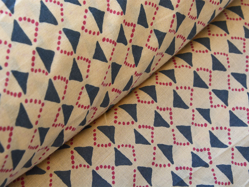 Off White Geometric Pattern Pure Mul Mul Cotton Fabrics