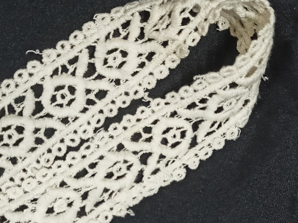 White Dyeable Greige Design LAR Cotton Crochet Laces