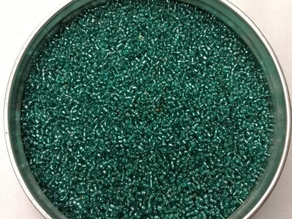 Dark Green 2 Cut Glass Seed Beads- 1.5 mm (Wholesale)