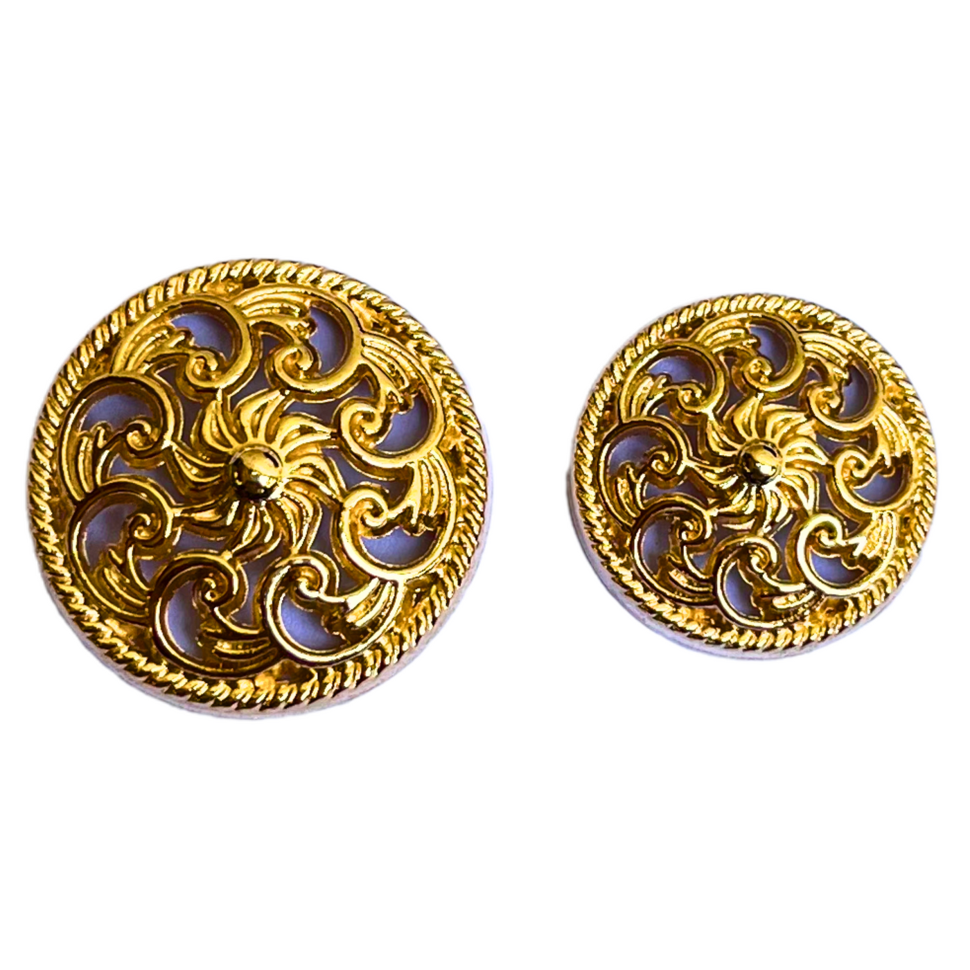 Levender & Yellow Color Elegant Traditional Designer Round 1 Hole Metal Buttons