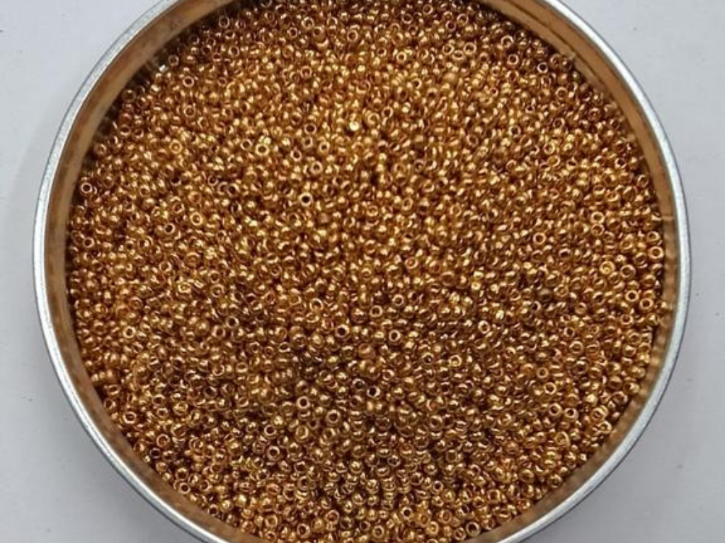 चमकीले सुनहरे गोल रोकेले ग्लास बीज मोती- 2 मिमी