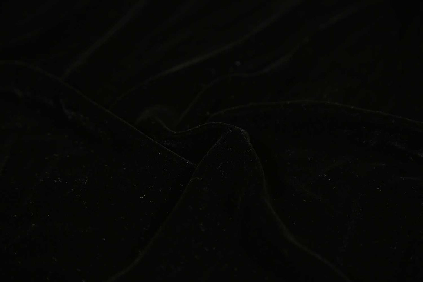 Precut Of 3 Meters Of Black Plain Silk Velvet Fabric