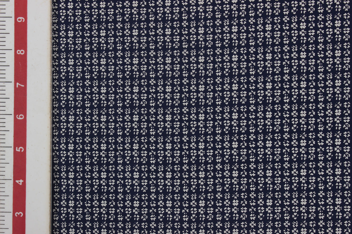 navy-blue-printed-cotton-poplin-fabric-4233122