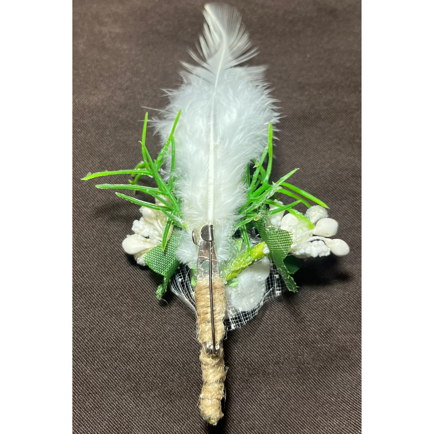 White Faux Feather Flower Brooch ( Wholesale )