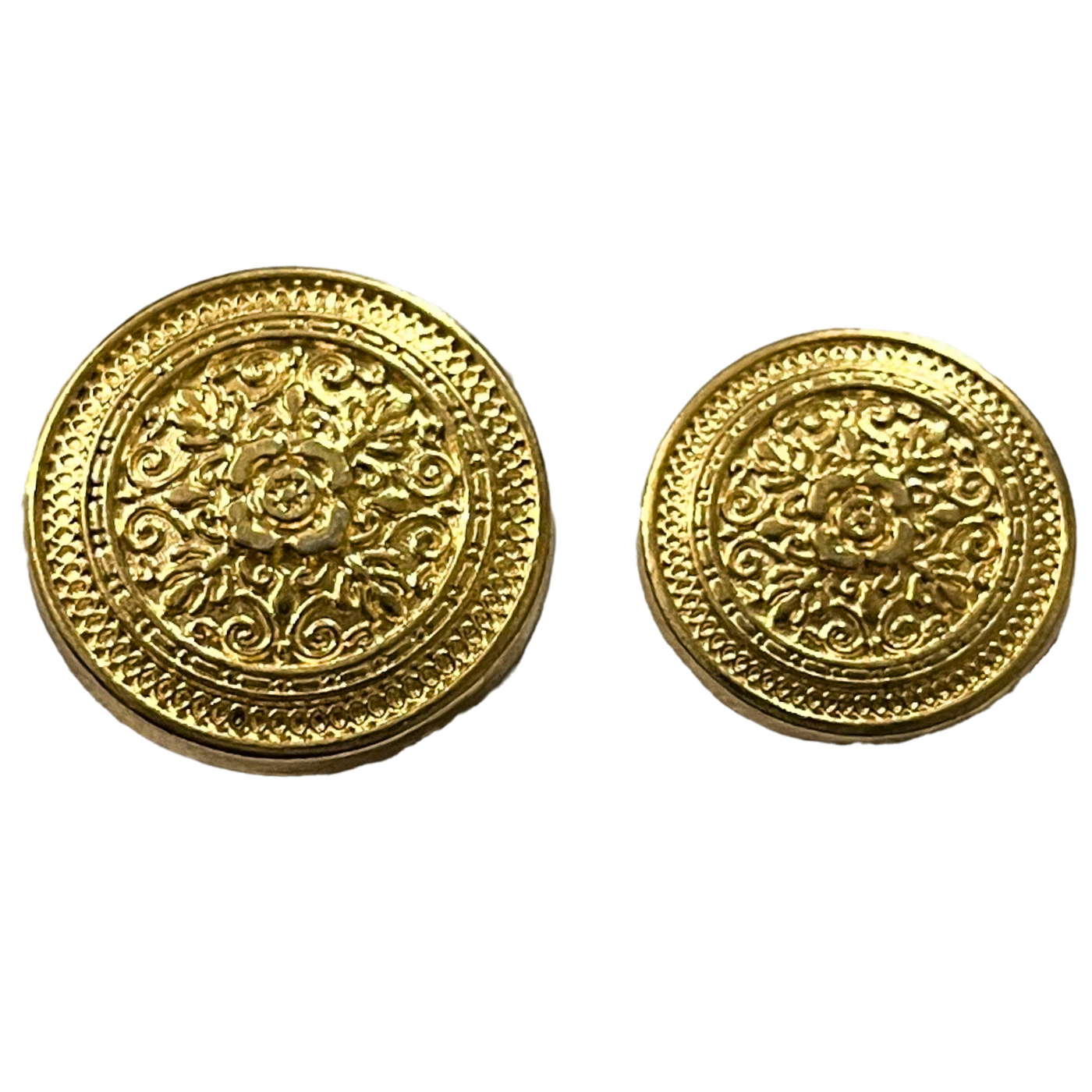 Pure Golden Color Eye Catchy Floral 1 Hole Round Metal Buttons