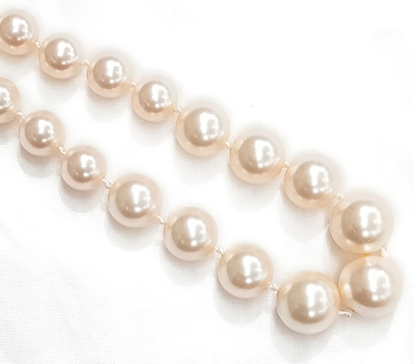 Pearl White Spherical Glass Pearl Gradation Beads