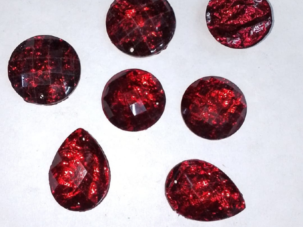 Dark Red Faceted Mix 2 Hole Plastic Stones