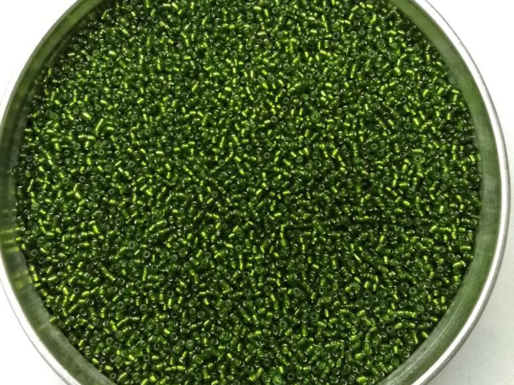 Deep Green 2 Cut Glass Seed Beads- 1.5 mm (Wholesale)