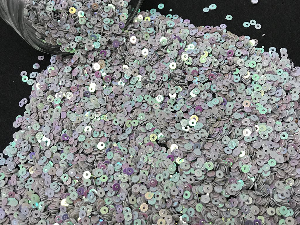 silver-rainbow-circular-plastic-sequins-ntc131219-485