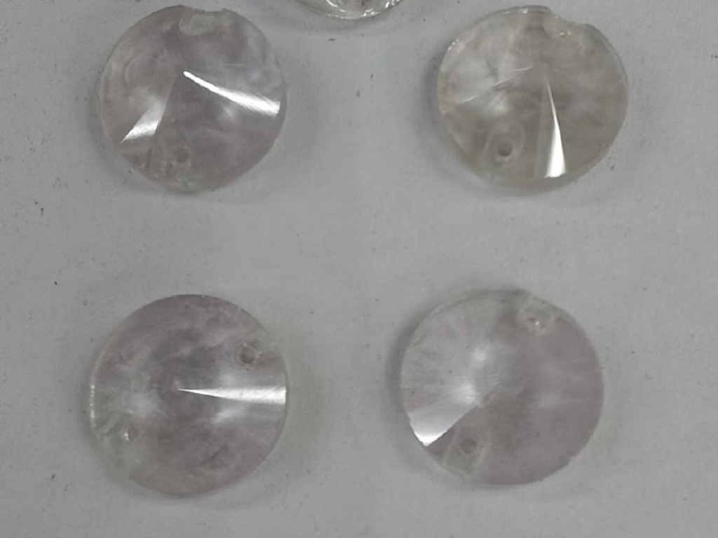 White Round 2 Hole Glass Stones