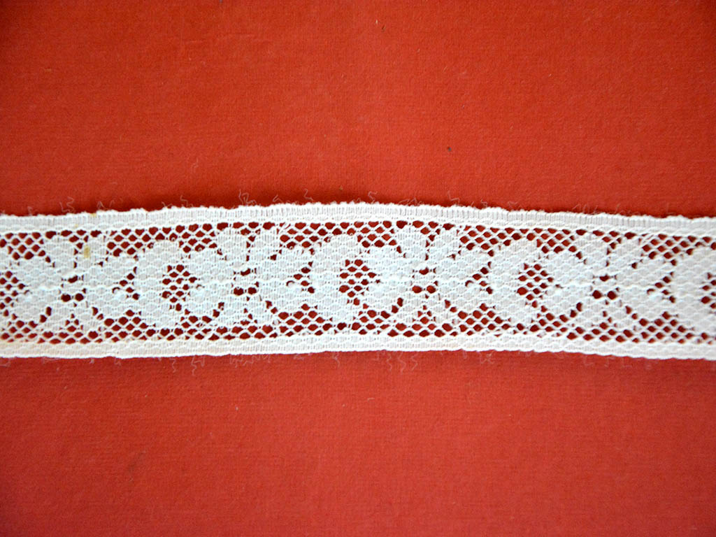 Off White Dyeable Pattern 41 Cotton Net Lace